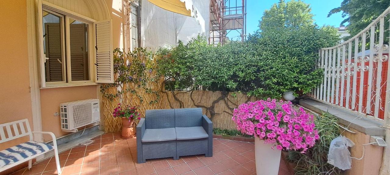 Hotel Canarco Viareggio Exterior photo