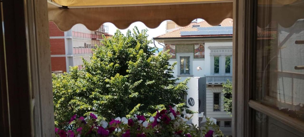 Hotel Canarco Viareggio Exterior photo