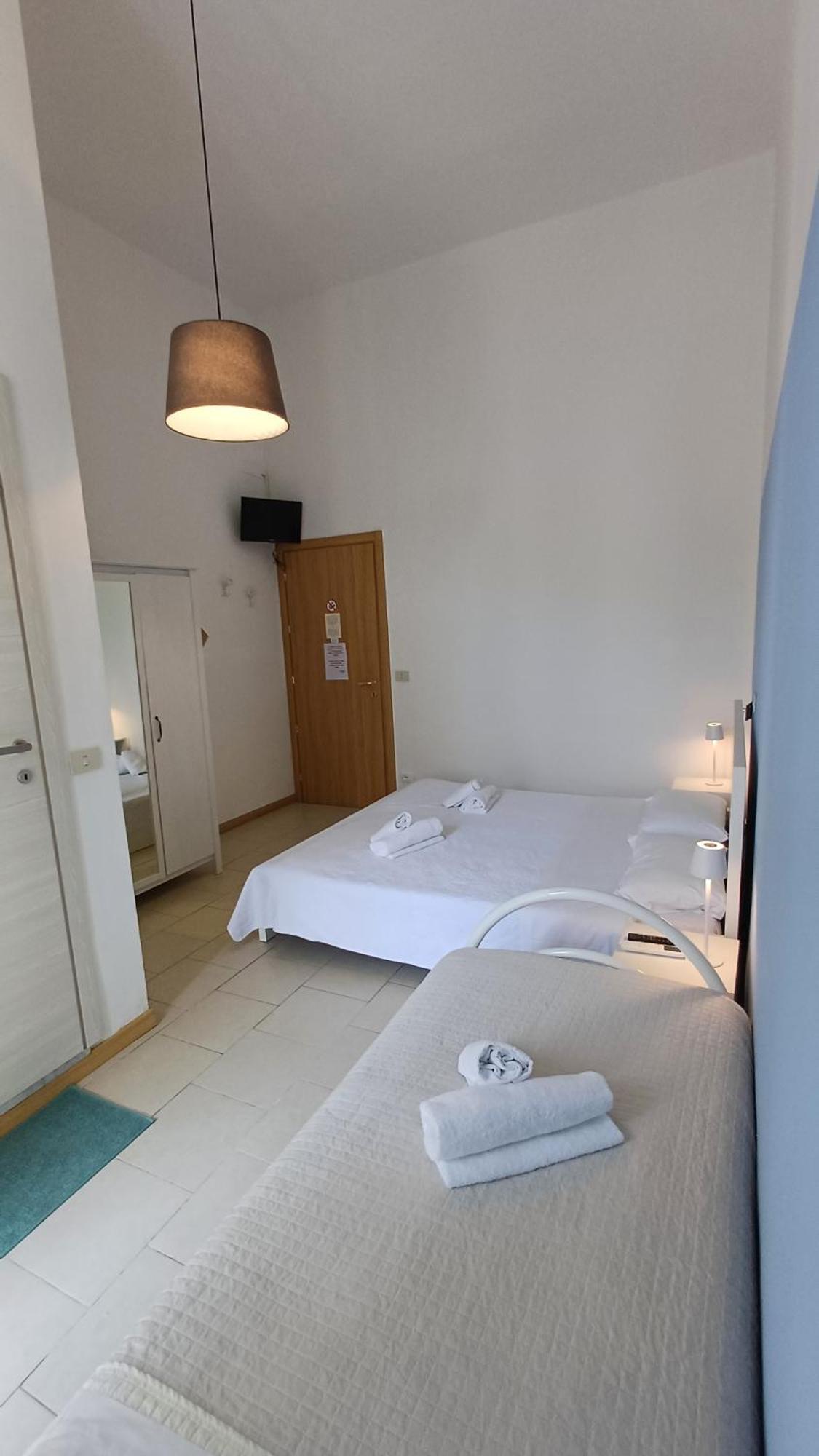 Hotel Canarco Viareggio Exterior photo
