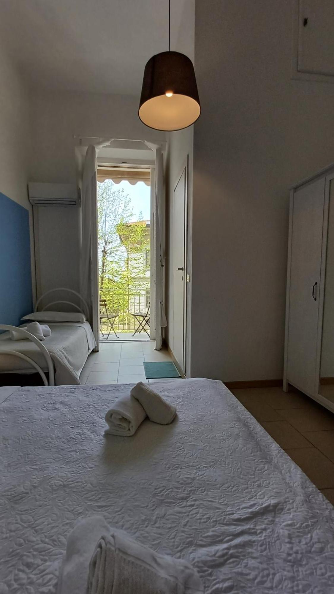Hotel Canarco Viareggio Exterior photo