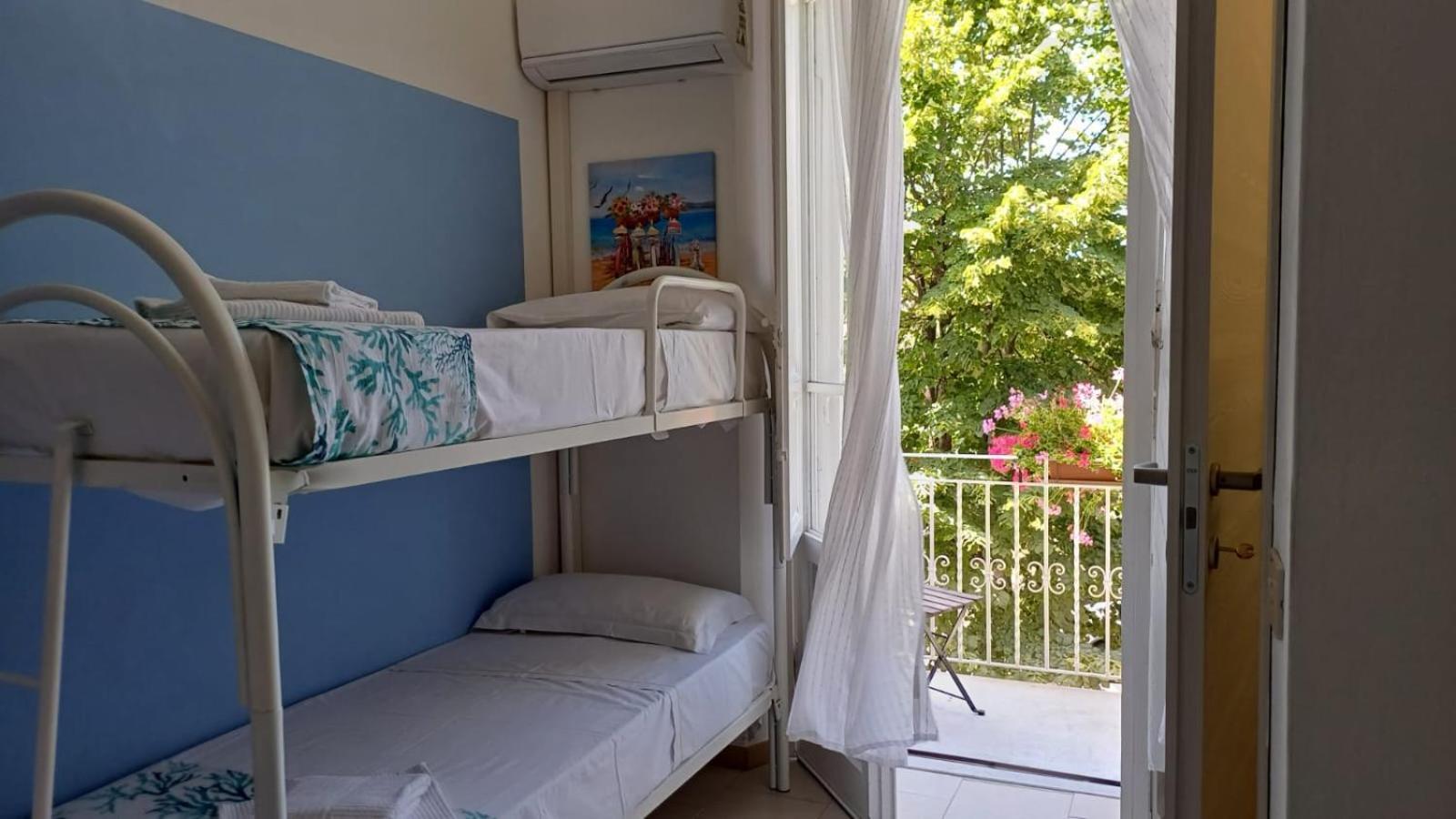 Hotel Canarco Viareggio Exterior photo
